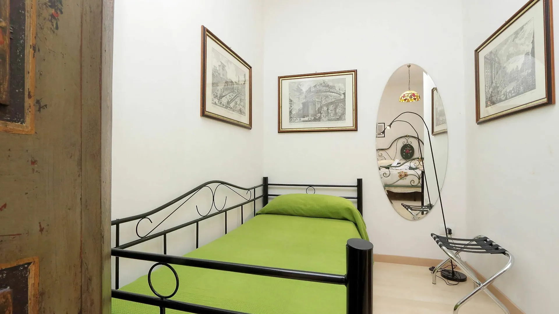 The Guesthouse Roma 0*,